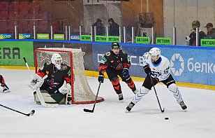 Минимально уступаем во втором поединке (1:2)