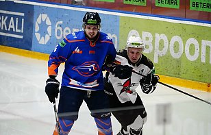 Первая игра остается за хозяевами (0:2)